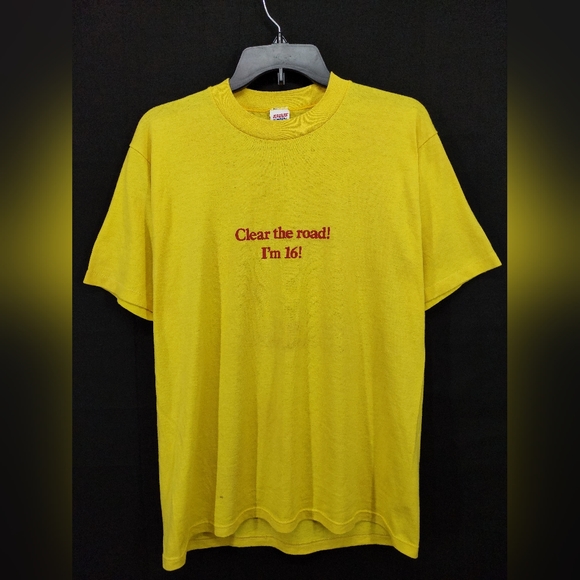 Vintage 80's Jerzees Printed T-Shirt "Clear the road!! I'm 16" ,Size:L ,Yellow - Picture 15 of 15